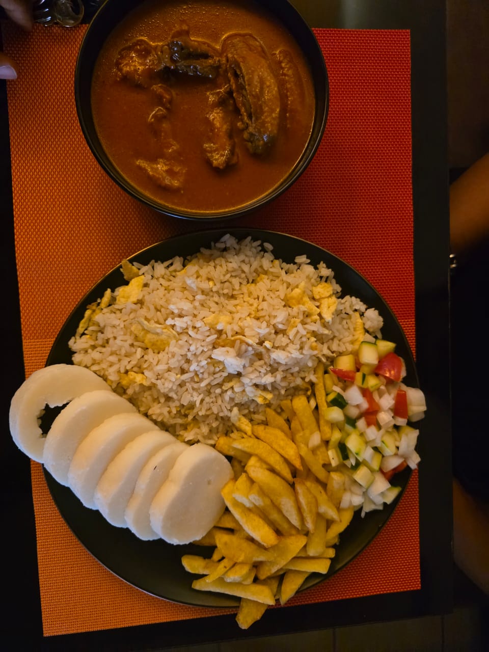 Orisirisi buffet meal
